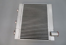 凌格風(fēng)螺桿空壓機散熱器